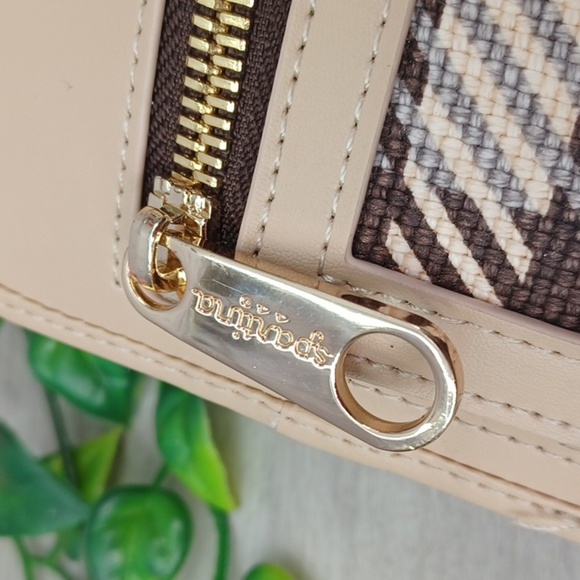 Spartina Linen/Leather Wallet - Picture 4 of 9